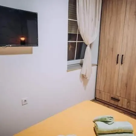 Finesi Apartment